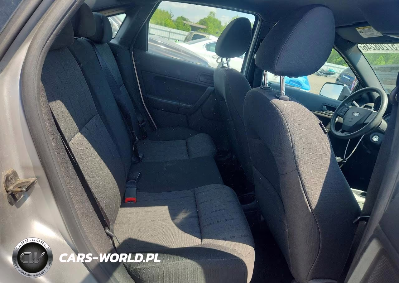 2010 Ford Focus Se VIN:1FAHP3FN4AW250266 - 10