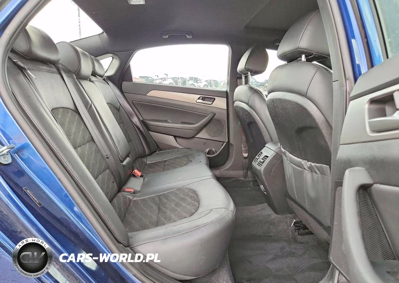 2019 Hyundai Sonata Sport VIN:5NPE34AF7KH811744 - 10