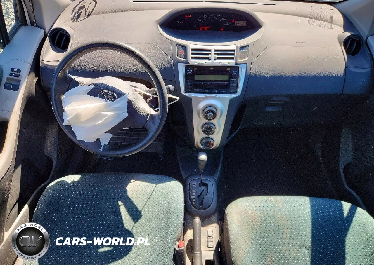 2008 Toyota Yaris Base VIN:JTDJT923085220244 - 8