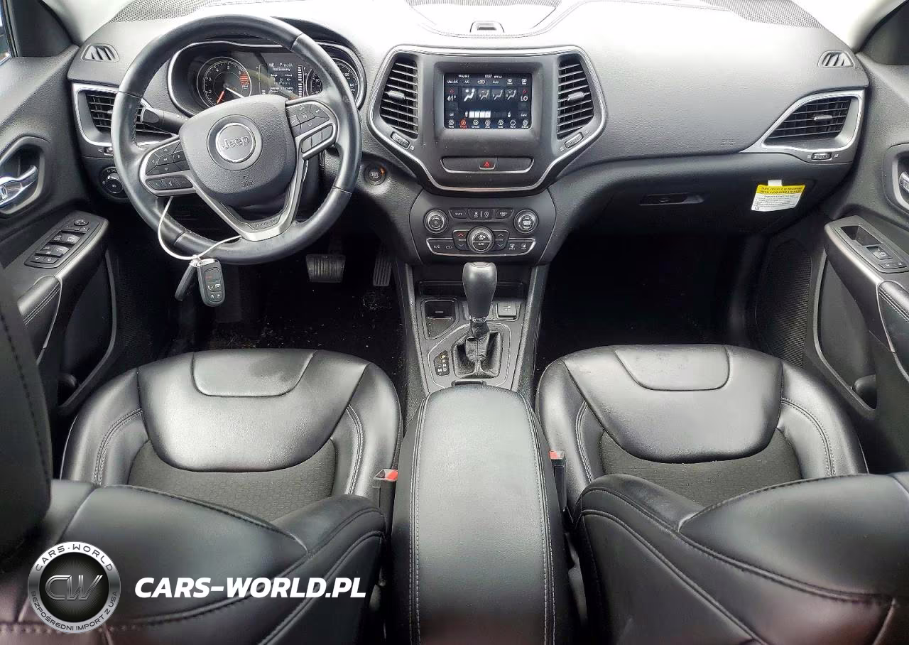 2019 Jeep Cherokee Latitude Plus VIN:1C4PJLLBXKD249217 - 8