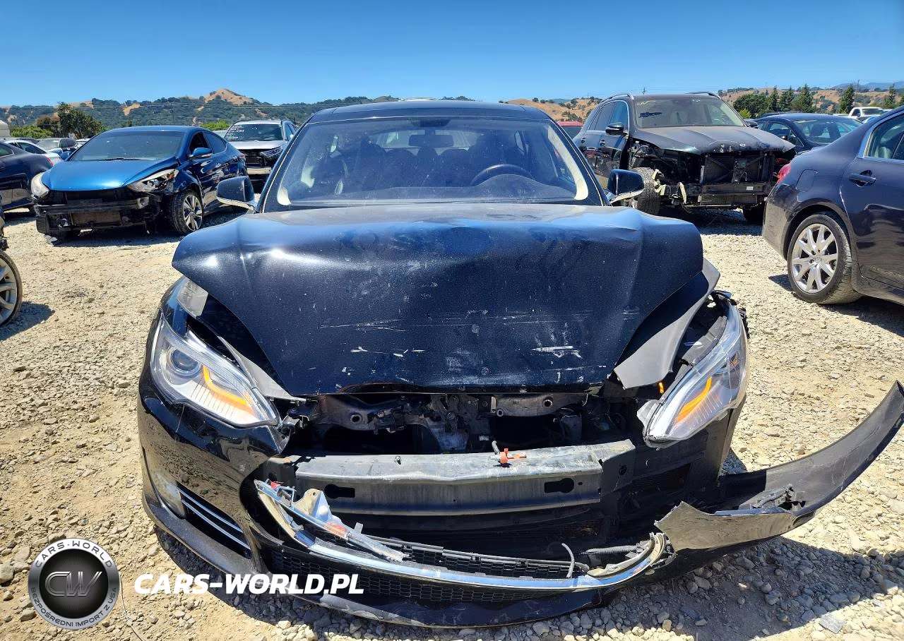 2013 Tesla Model S VIN:5YJSA1DP2DFP26016 - 5