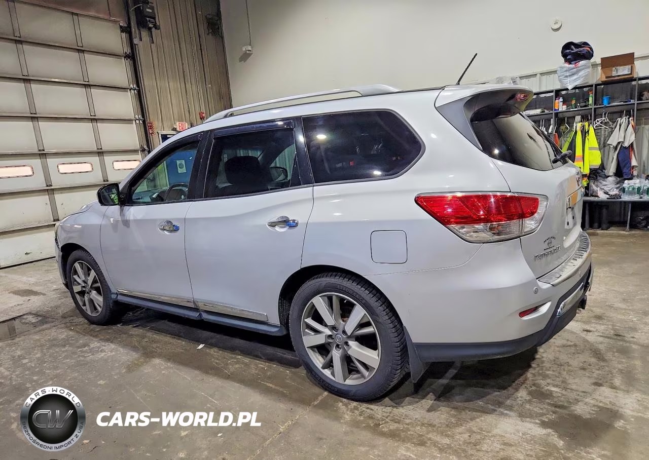 2015 Nissan Pathfinder Platinum VIN:5N1AR2MM3FC632531 - 2