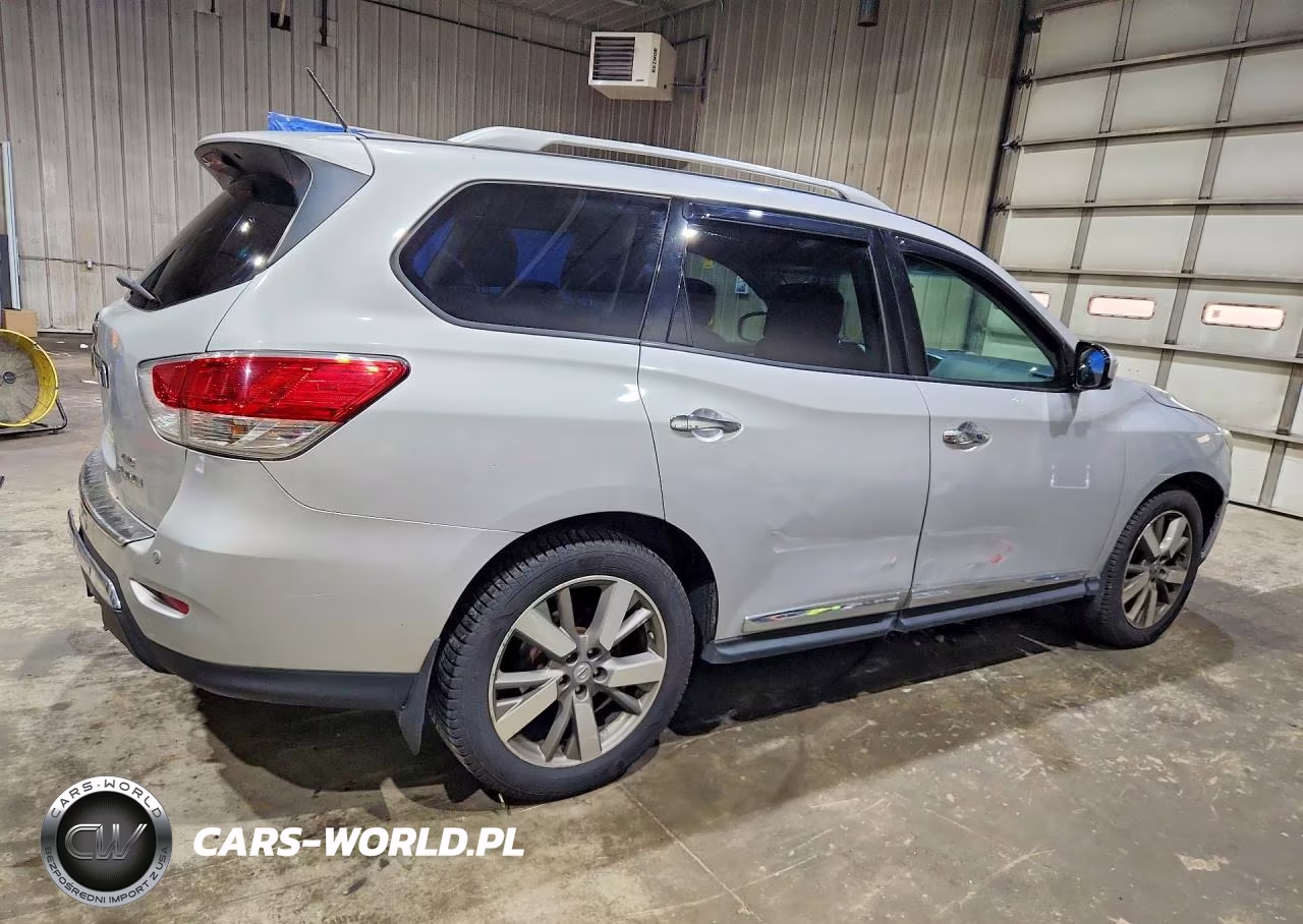 2015 Nissan Pathfinder Platinum VIN:5N1AR2MM3FC632531 - 3