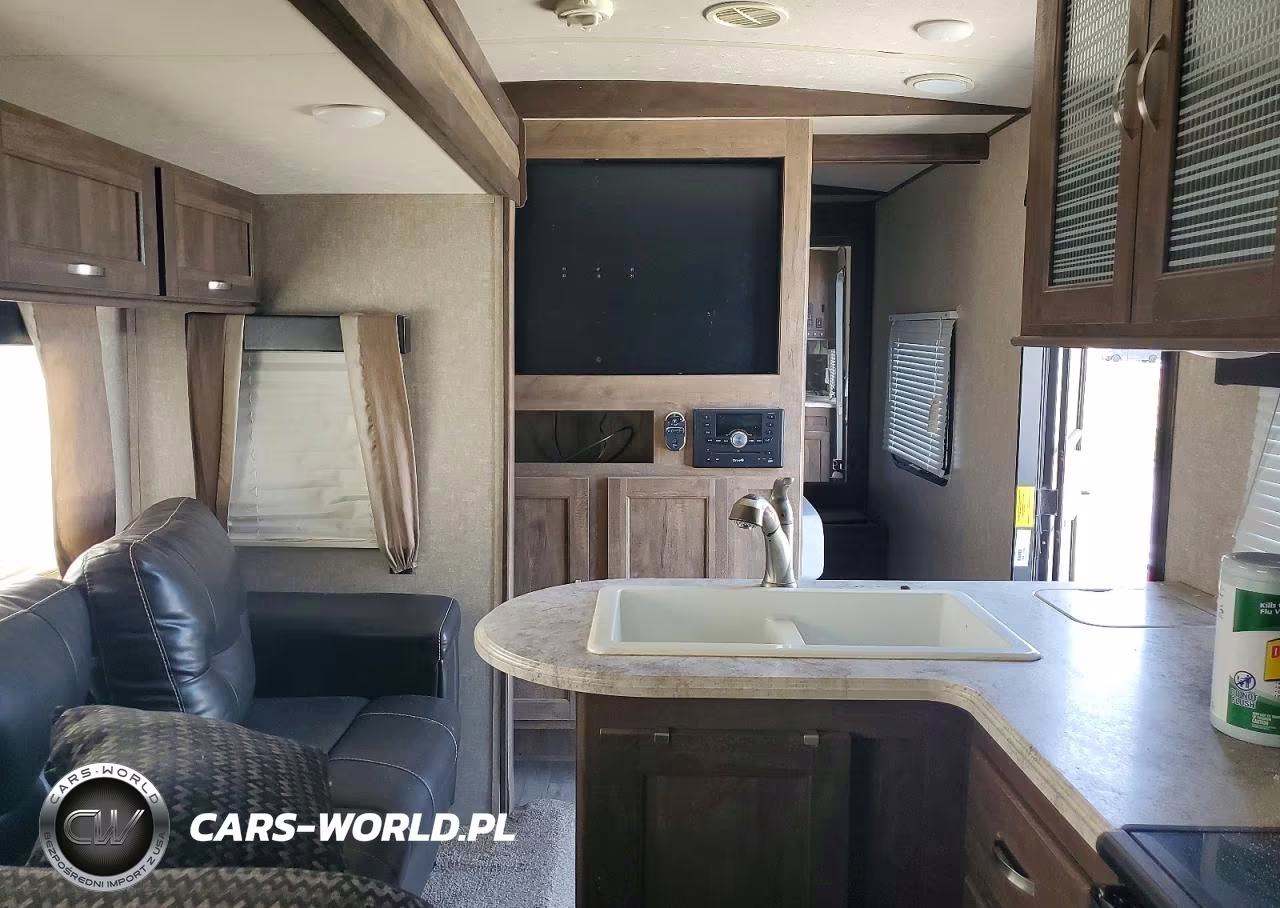 2018 Forest River Vibe Camper VIN:4X4TVBG27J4111845 - 5