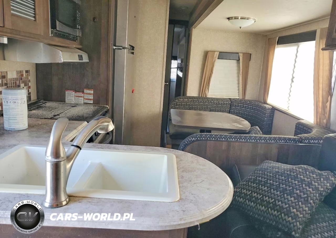 2018 Forest River Vibe Camper VIN:4X4TVBG27J4111845 - 6