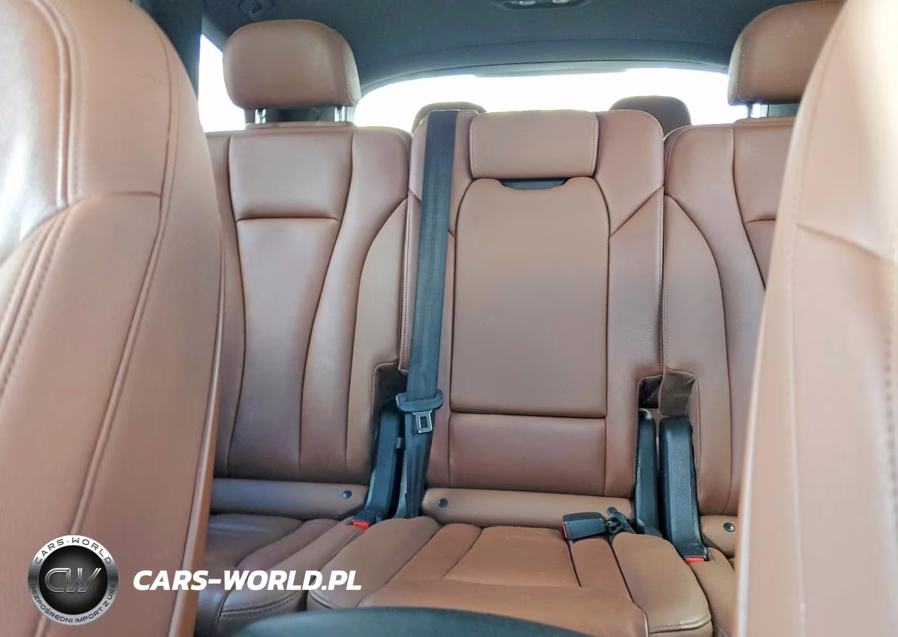 2021 Audi Q7 Premium VIN:WA1AJAF70MD023086 - 10