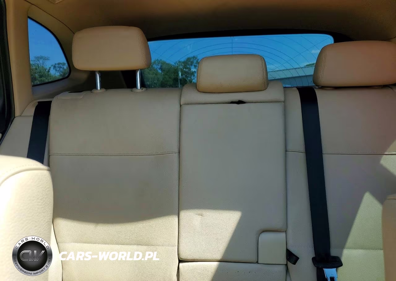 2014 BMW X1 xDrive28I VIN:WBAVL1C56EVY11559 - 10