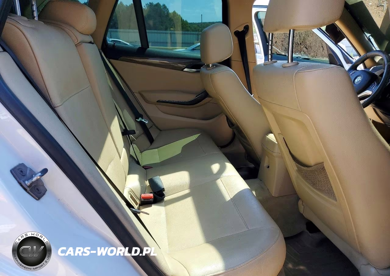 2014 BMW X1 xDrive28I VIN:WBAVL1C56EVY11559 - 11