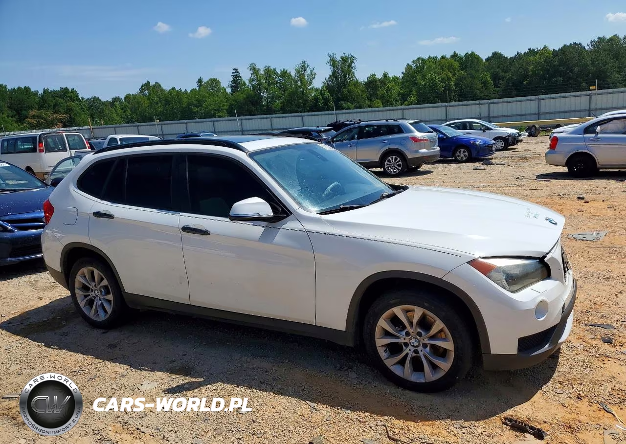 2014 BMW X1 xDrive28I VIN:WBAVL1C56EVY11559 - 4