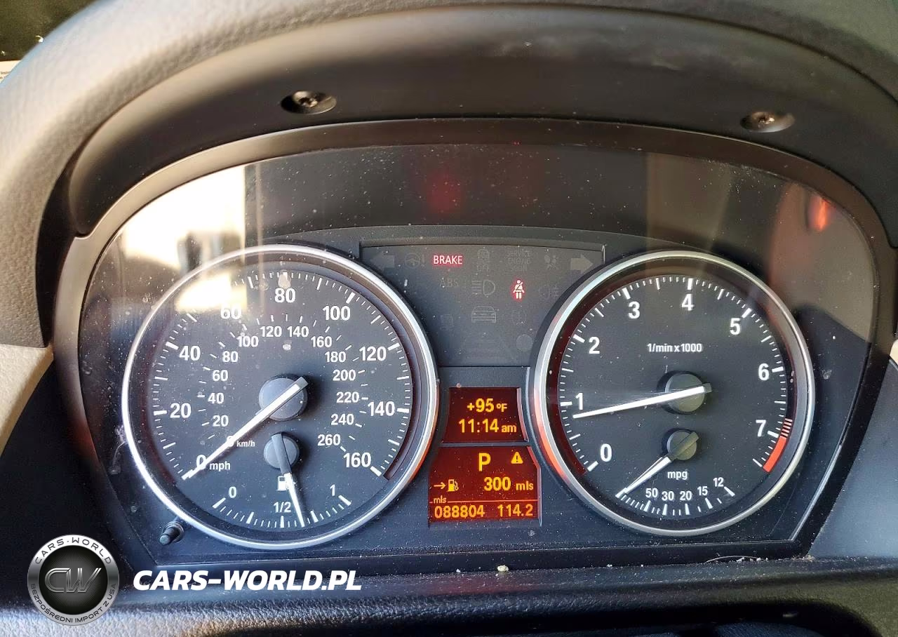 2014 BMW X1 xDrive28I VIN:WBAVL1C56EVY11559 - 9