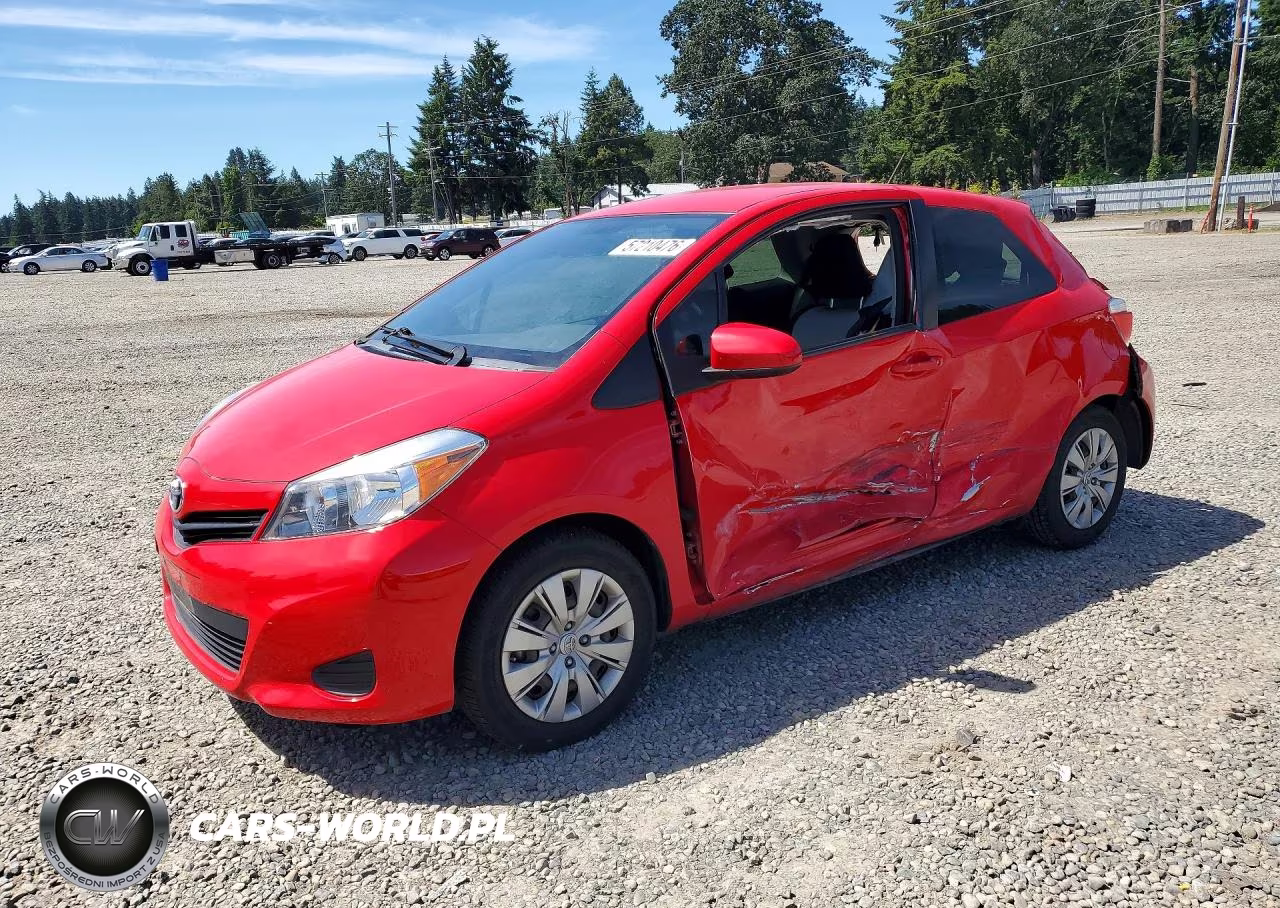 2014 Toyota Yaris 3-Door Le