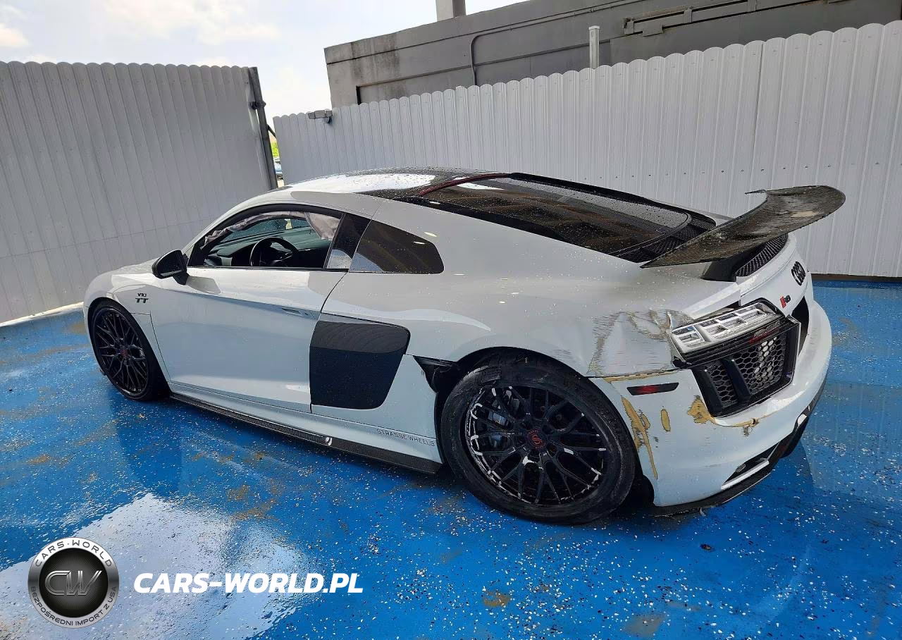 2017 Audi R8 5.2 Plus Quattro VIN:WUAKBAFXXH7903954 - 2