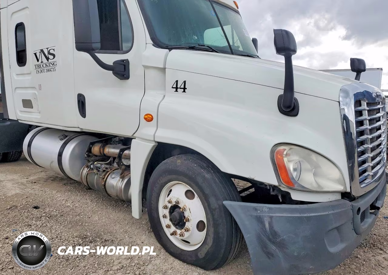 2016 Freightliner Cascadia 125 Semi Truck VIN:1FUJGLBGXGLHB5895 - 9