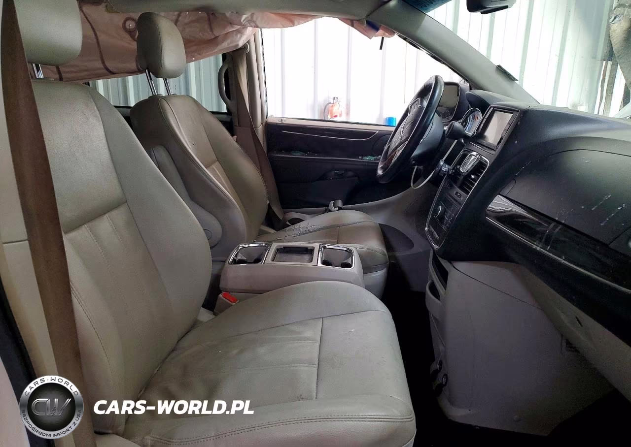 2013 Chrysler Town & Country Touring VIN:2C4RC1BG7DR518018 - 7