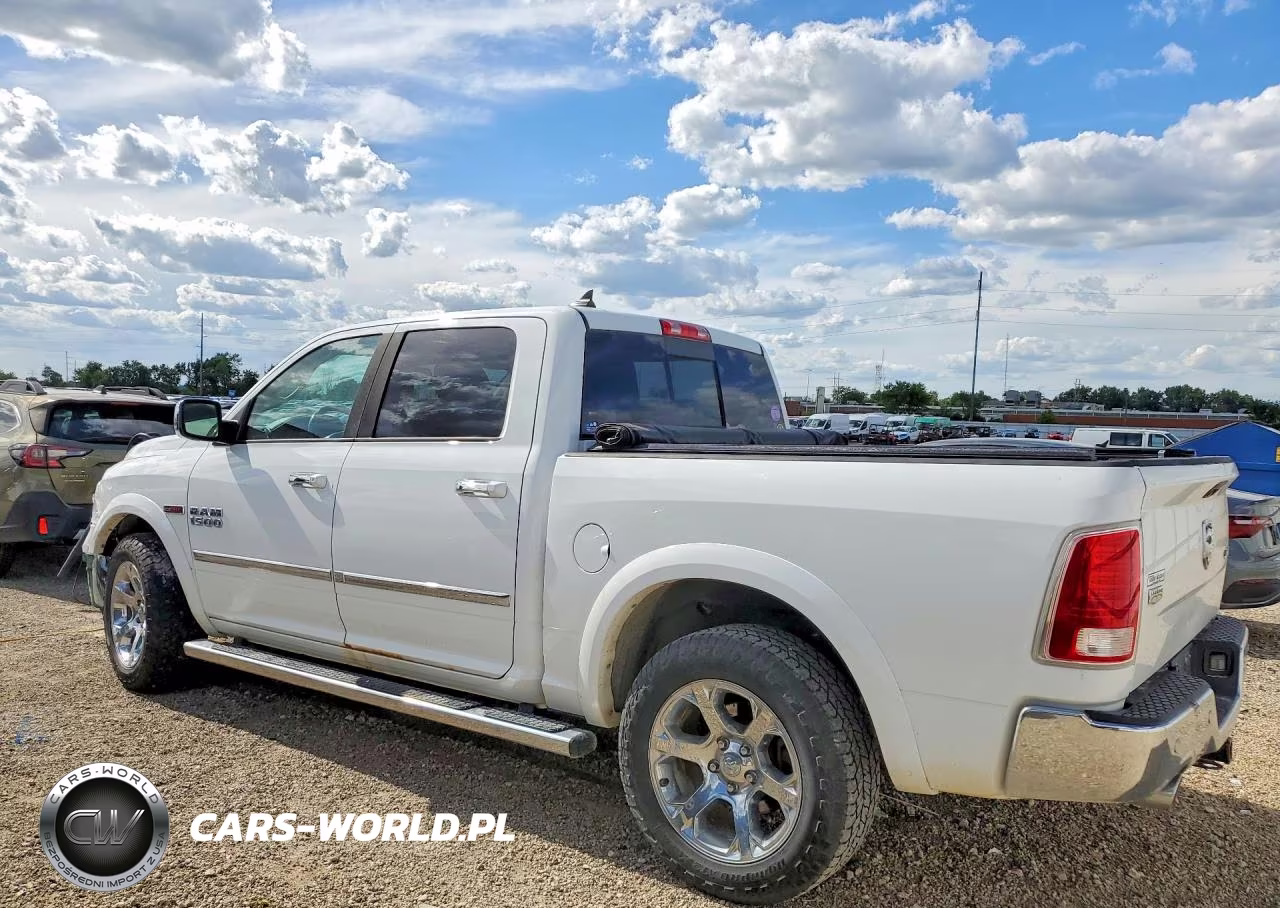 2016 Ram 1500 Laramie VIN:1C6RR7NM5GS161161 - 2