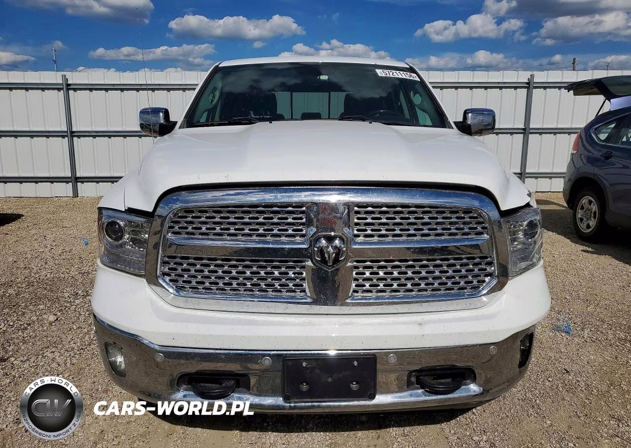 2016 Ram 1500 Laramie VIN:1C6RR7NM5GS161161 - 5