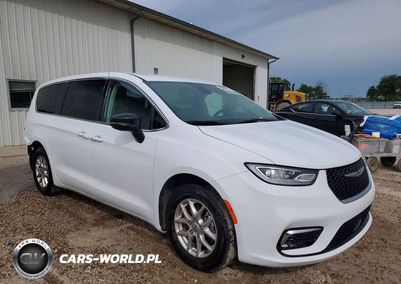 2024 Chrysler Pacifica Touring L VIN:2C4RC1BG9RR119666 - 4