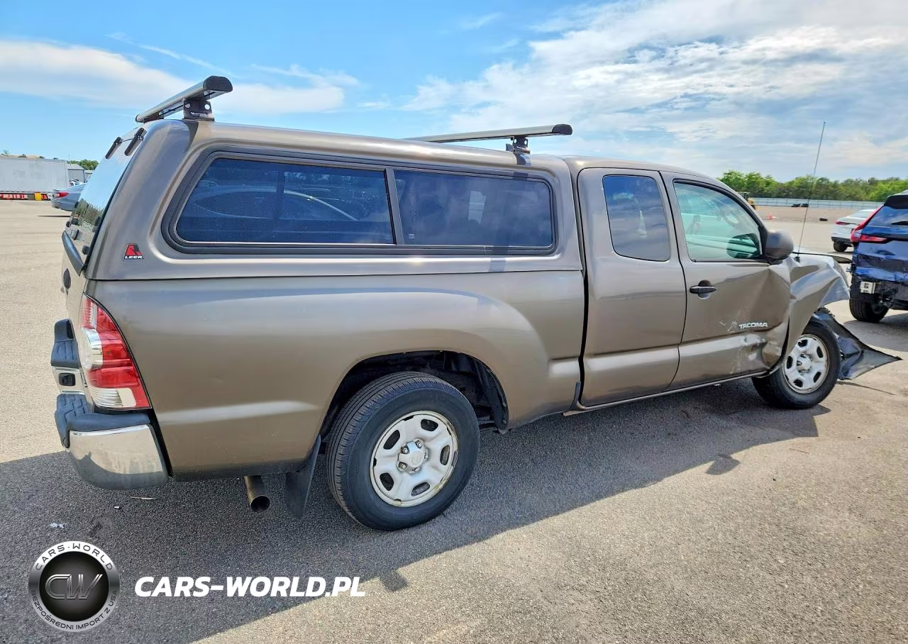 2015 Toyota Tacoma Access Cab VIN:5TFTX4CN5FX053719 - 3