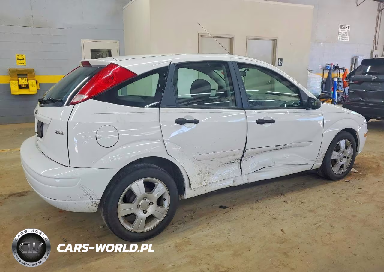 2005 Ford Focus Zx5 VIN:3FAFP37N05R141687 - 3