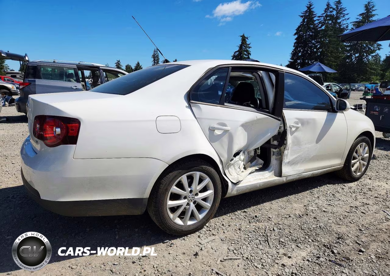 2010 Volkswagen Jetta Se VIN:3VWRZ7AJ4AM111191 - 3
