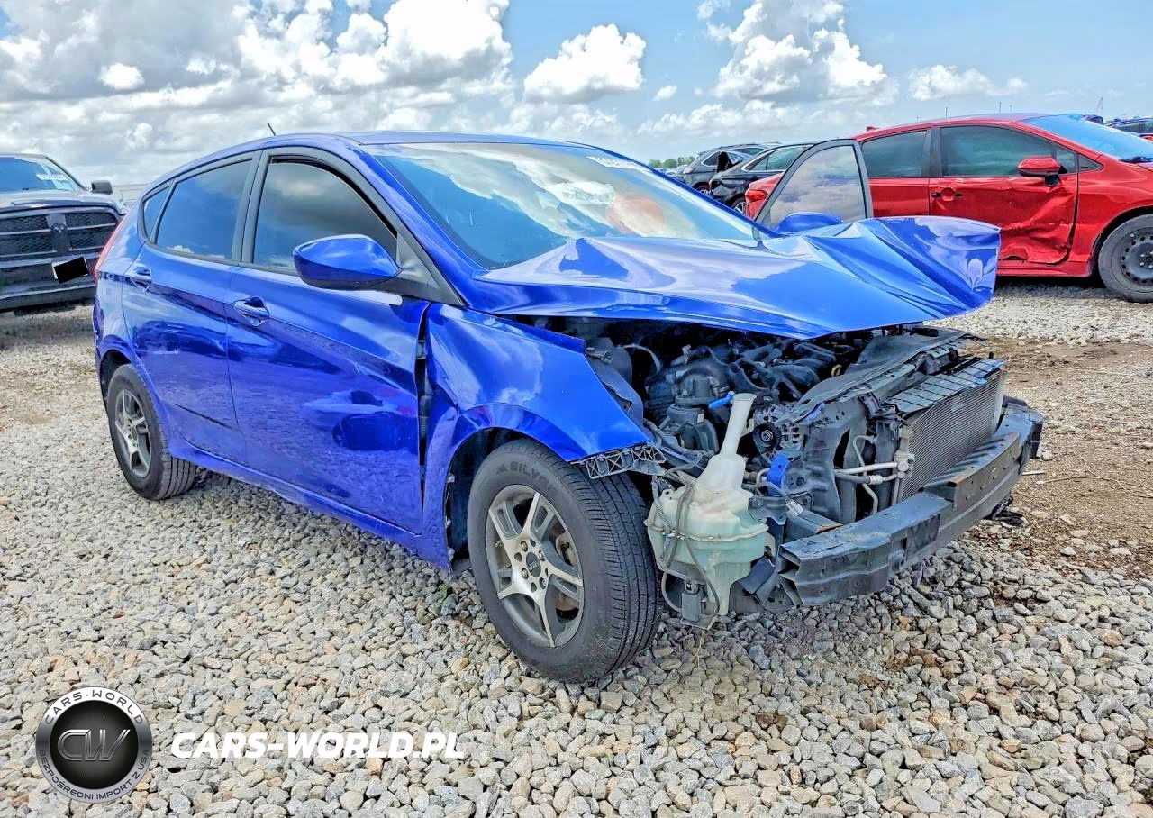 2013 Hyundai Accent Gs VIN:KMHCT5AE2DU118878 - 4