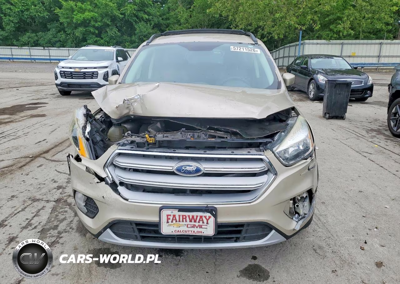 2018 Ford Escape Se VIN:1FMCU9GD2JUA40424 - 5