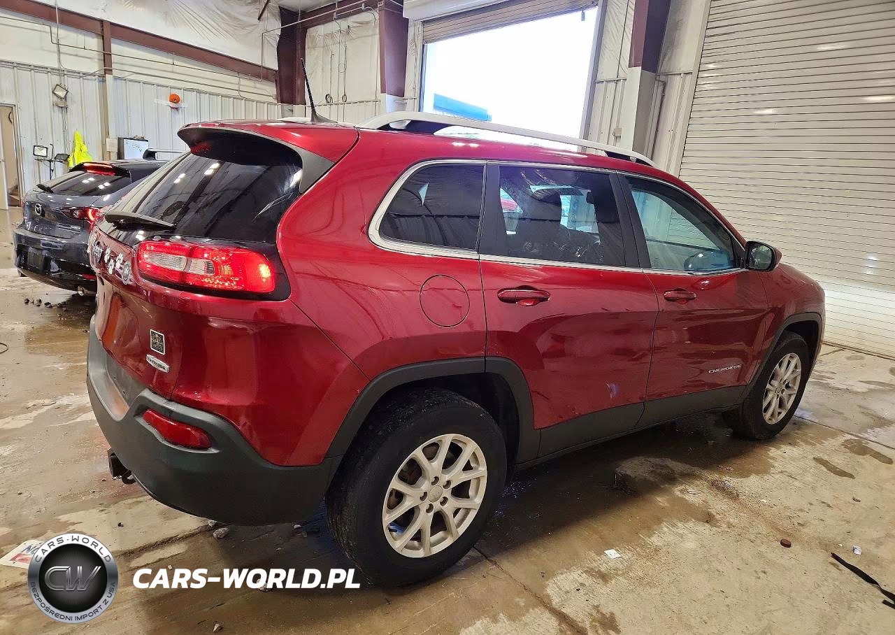 2017 Jeep Cherokee Latitude VIN:1C4PJMCB6HW665171 - 3