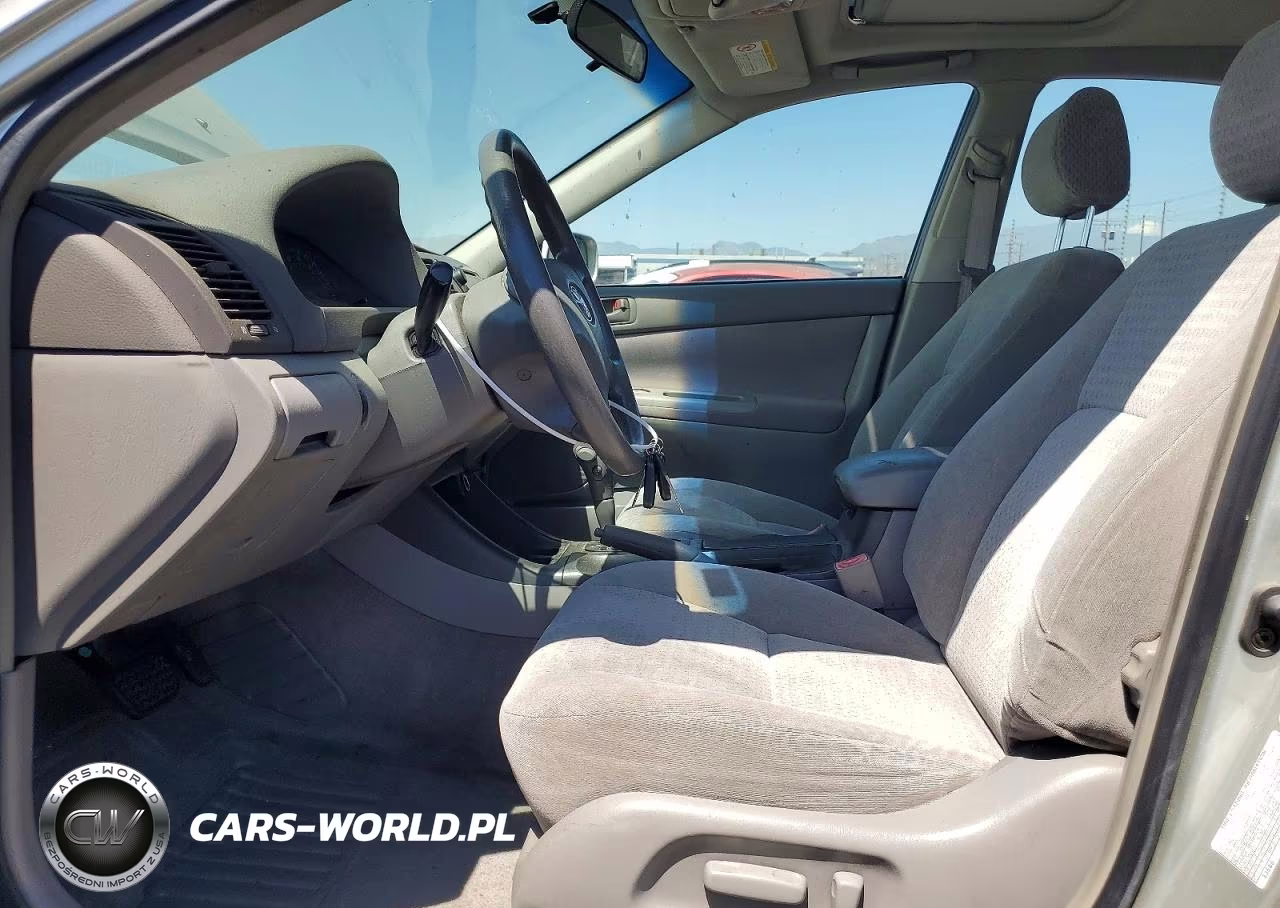 2002 Toyota Camry VIN:JTDBE32K920109781 - 7