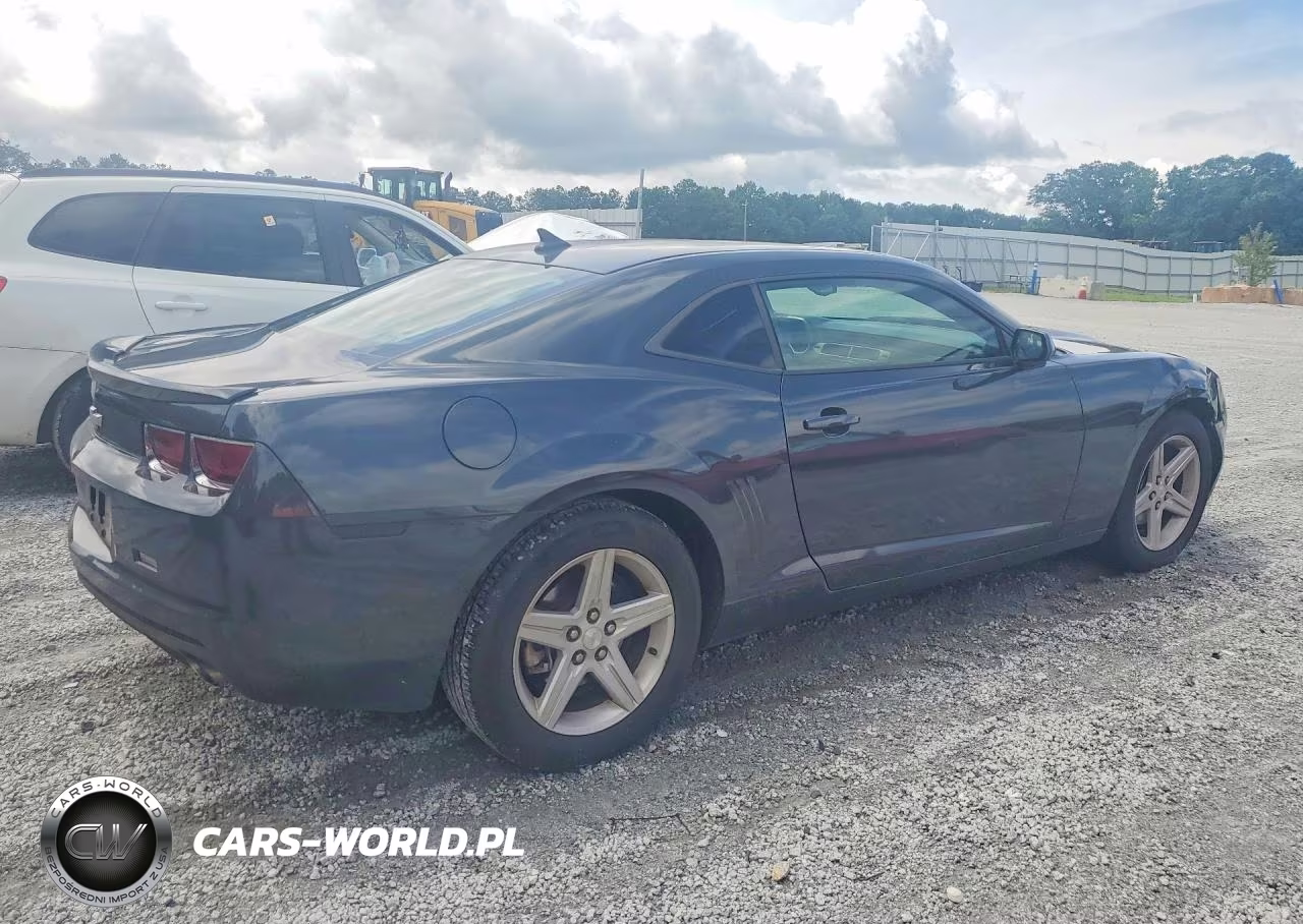 2012 Chevrolet Camaro Ls VIN:2G1FE1E36C9185890 - 3
