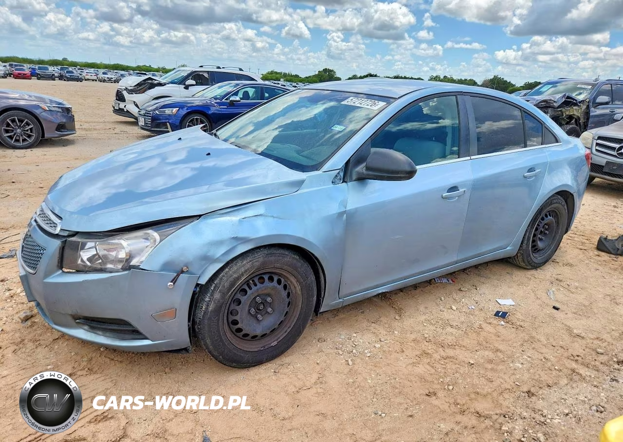 2012 Chevrolet Cruze Ls – zdjęcie 1 z 13