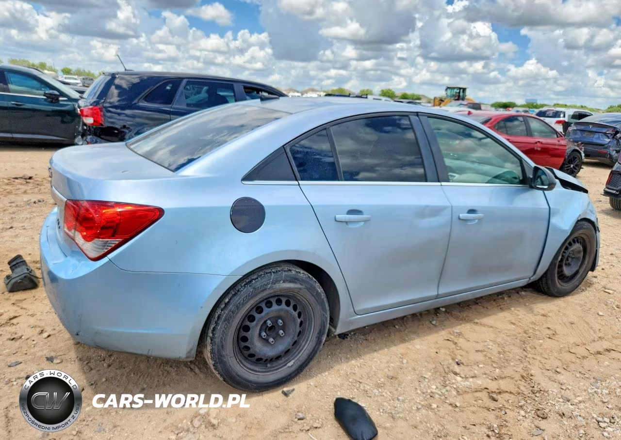 2012 Chevrolet Cruze Ls VIN:1G1PC5SH0C7217087 - 3