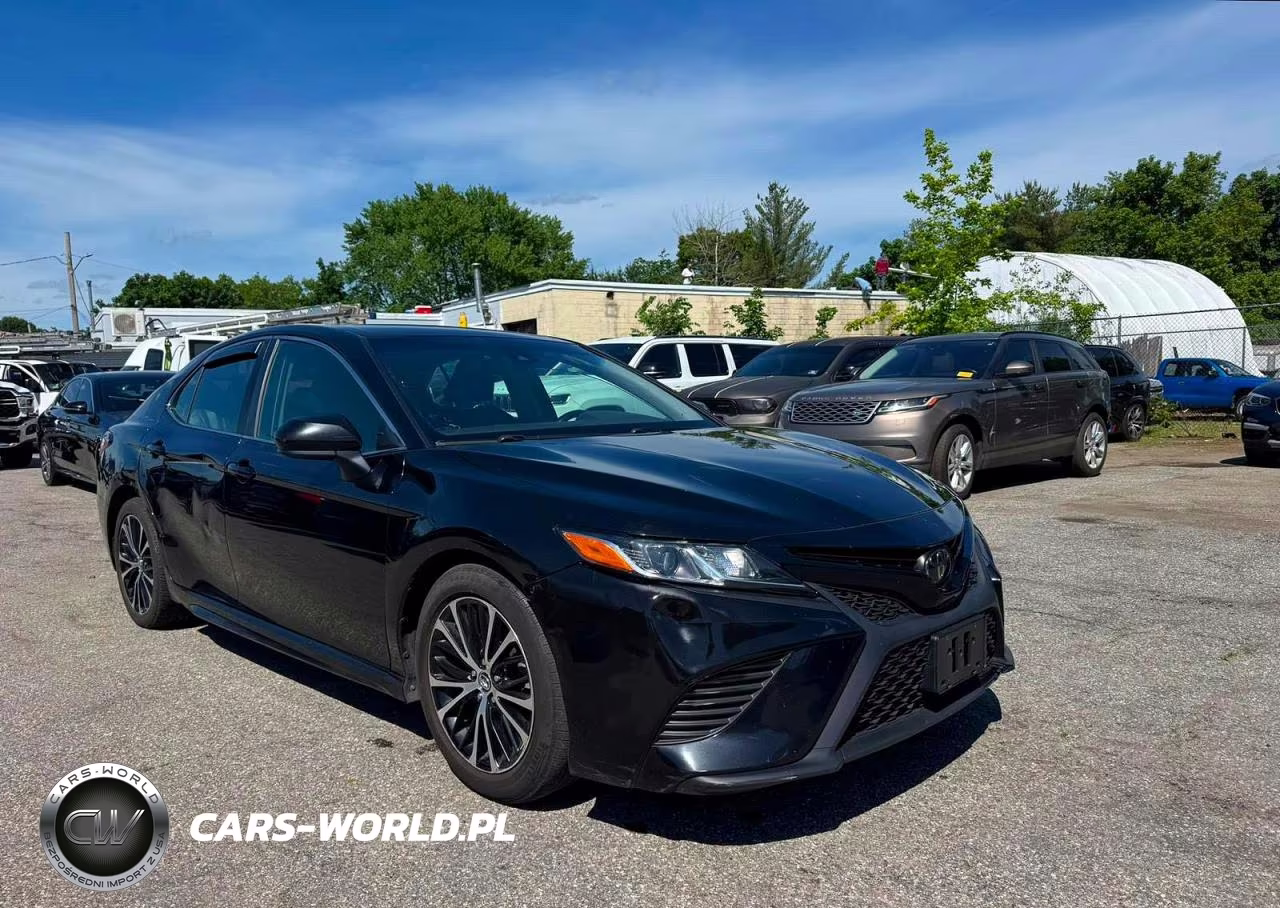 2020 Toyota Camry Se – zdjęcie 1 z 10