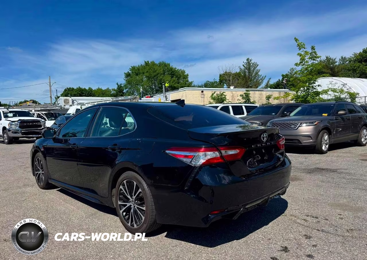 2020 Toyota Camry Se VIN:4T1G11AK0LU346463 - 3