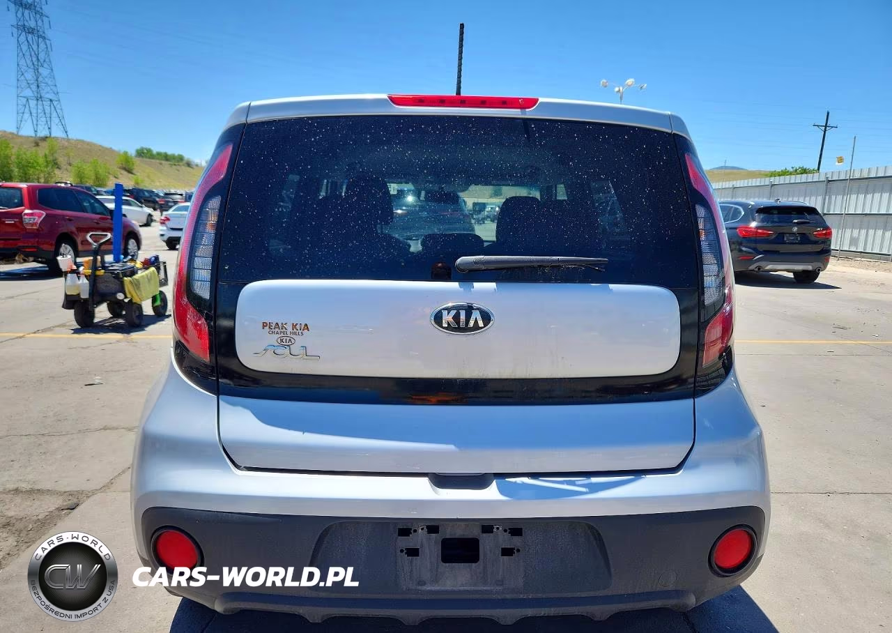 2018 Kia Soul Base VIN:KNDJN2A26J7561572 - 6