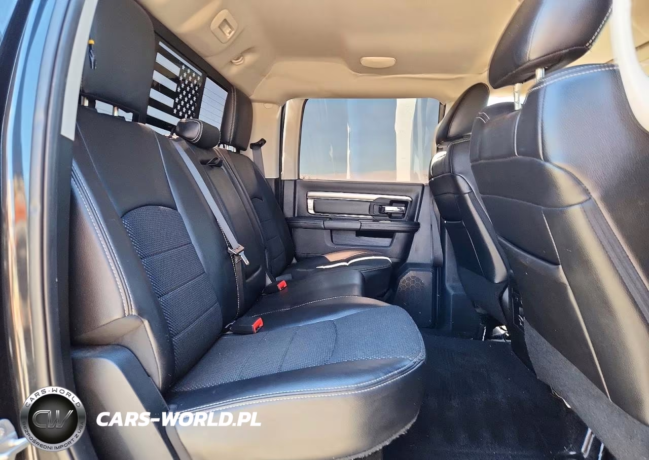 2017 Ram 1500 Sport VIN:1C6RR7MT0HS653977 - 10