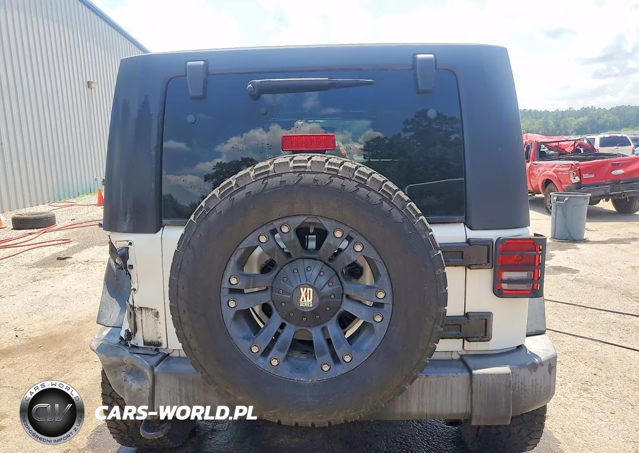 2010 Jeep Wrangler Unlimited Sport VIN:1J4BA3H1XAL169666 - 6