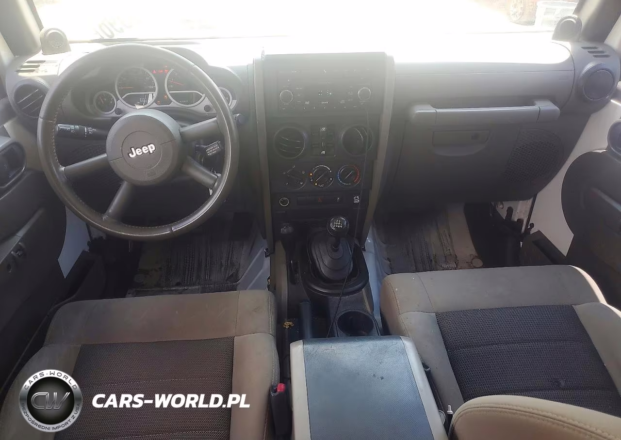 2010 Jeep Wrangler Unlimited Sport VIN:1J4BA3H1XAL169666 - 8
