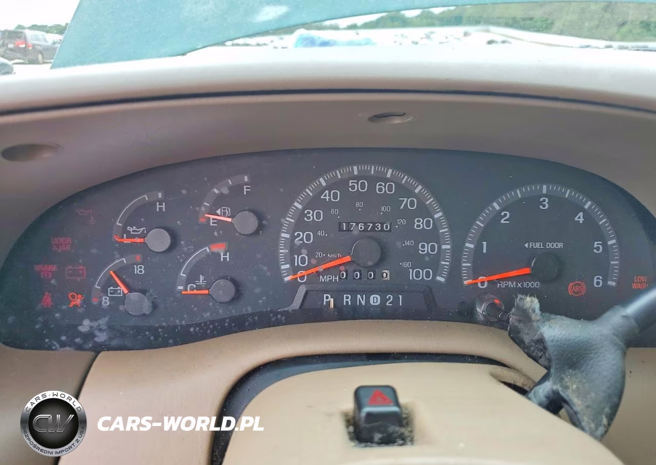 1998 Ford Expedition VIN:1FMFU18L4WLA08382 - 9