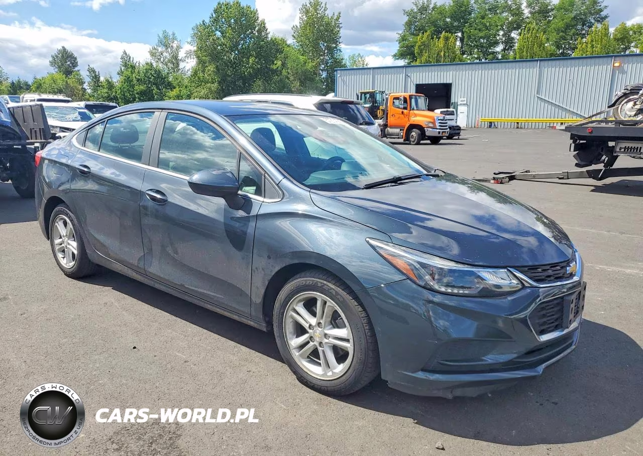 2017 Chevrolet Cruze Lt Auto VIN:1G1BE5SM7H7202465 - 4