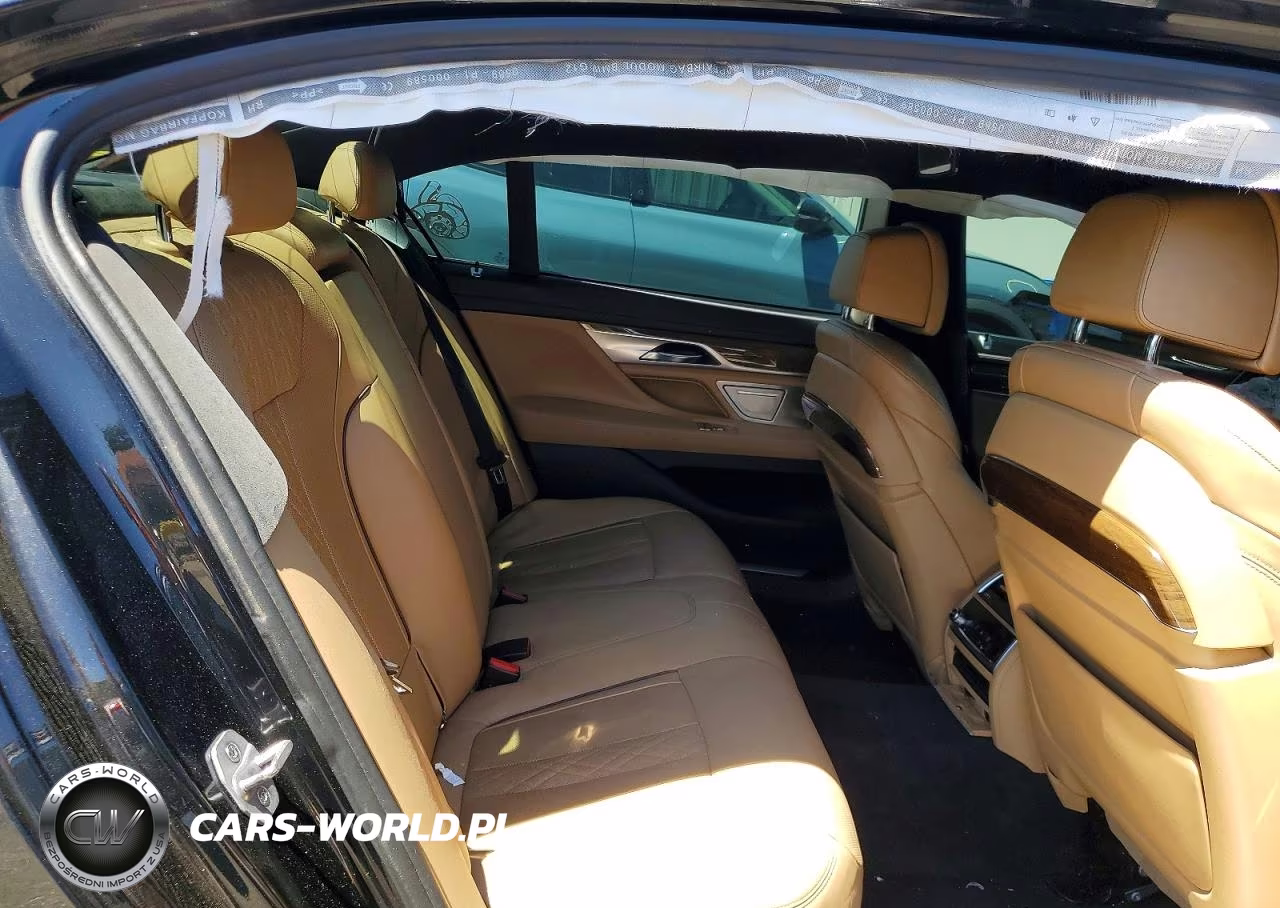 2016 BMW 750 Xi VIN:WBA7F2C53GG418339 - 10