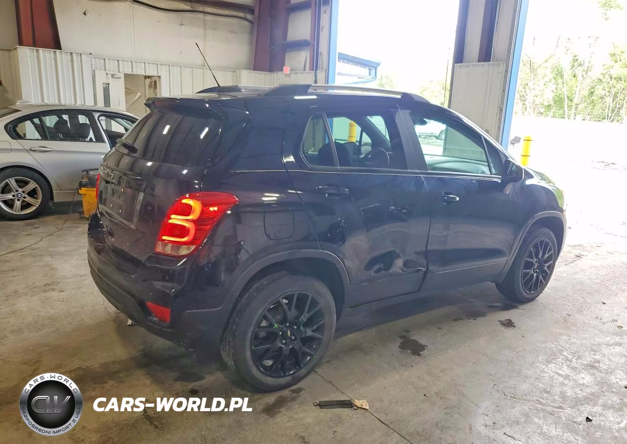 2022 Chevrolet Trax 1Lt VIN:KL7CJPSM5NB565467 - 3