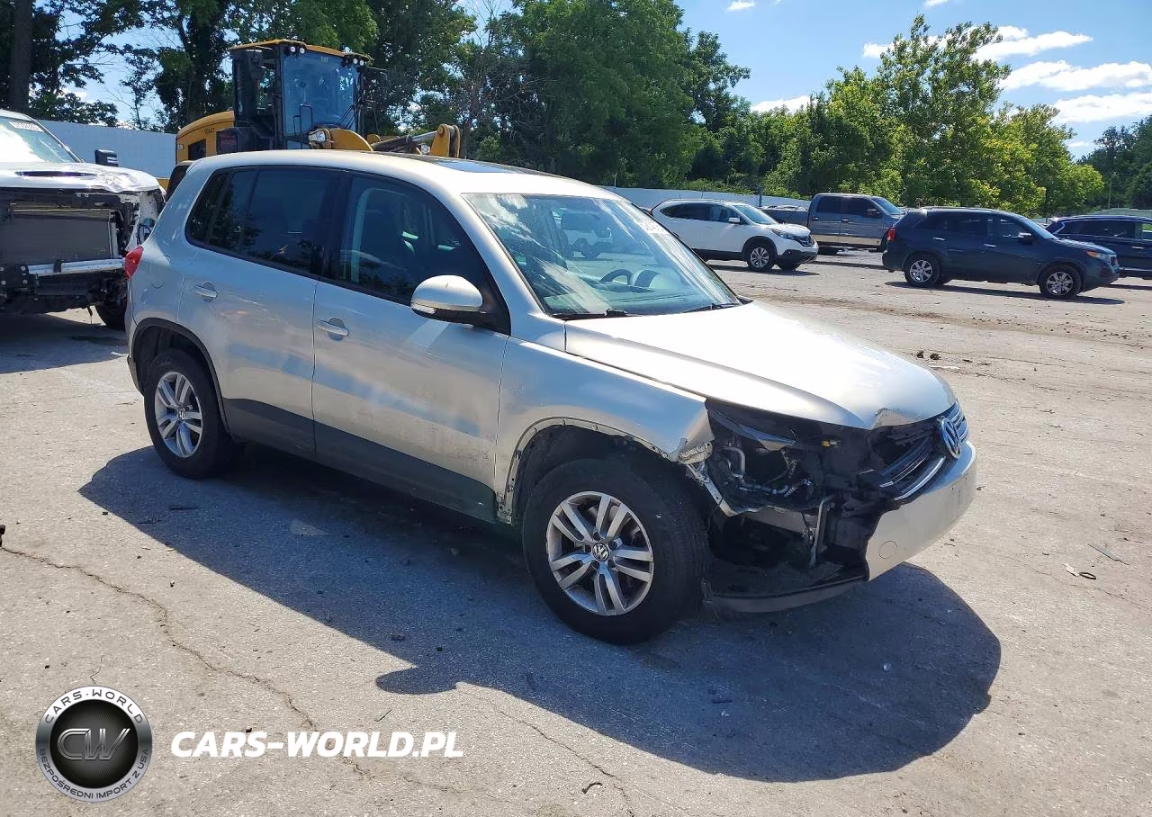 2012 Volkswagen Tiguan S VIN:WVGAV7AX0CW532355 - 4