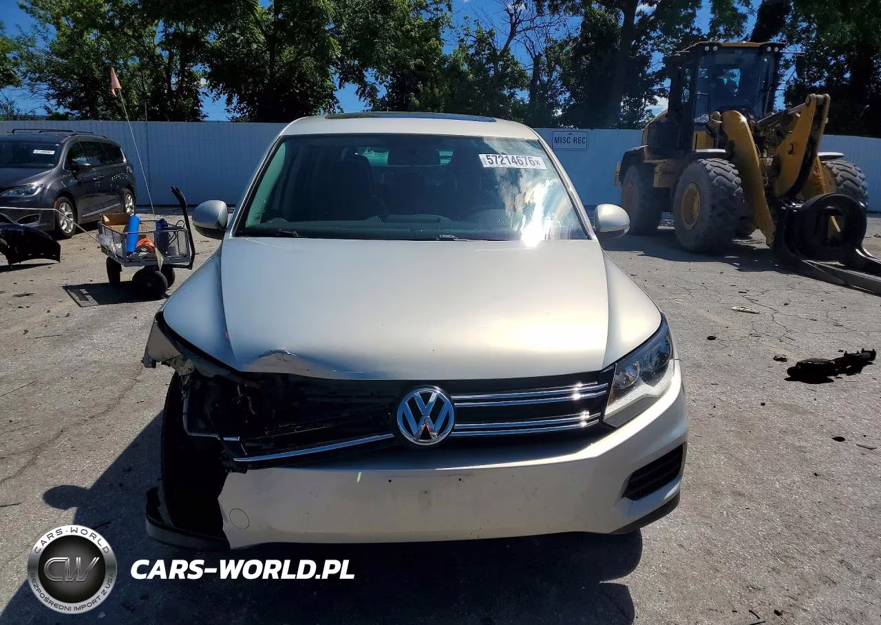 2012 Volkswagen Tiguan S VIN:WVGAV7AX0CW532355 - 5