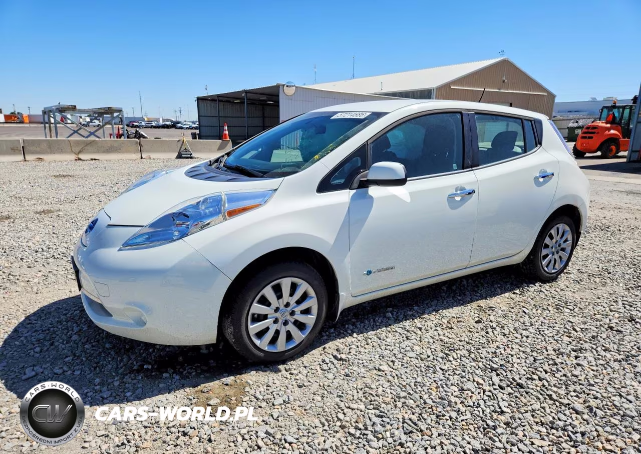 2016 Nissan Leaf S-30