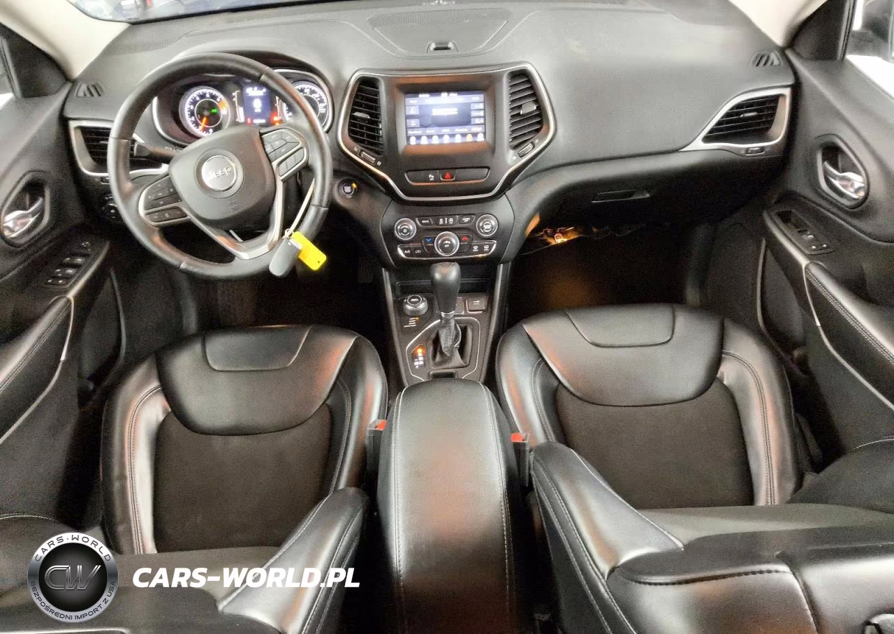 2020 Jeep Cherokee Latitude Plus VIN:1C4PJMLBXLD567765 - 8