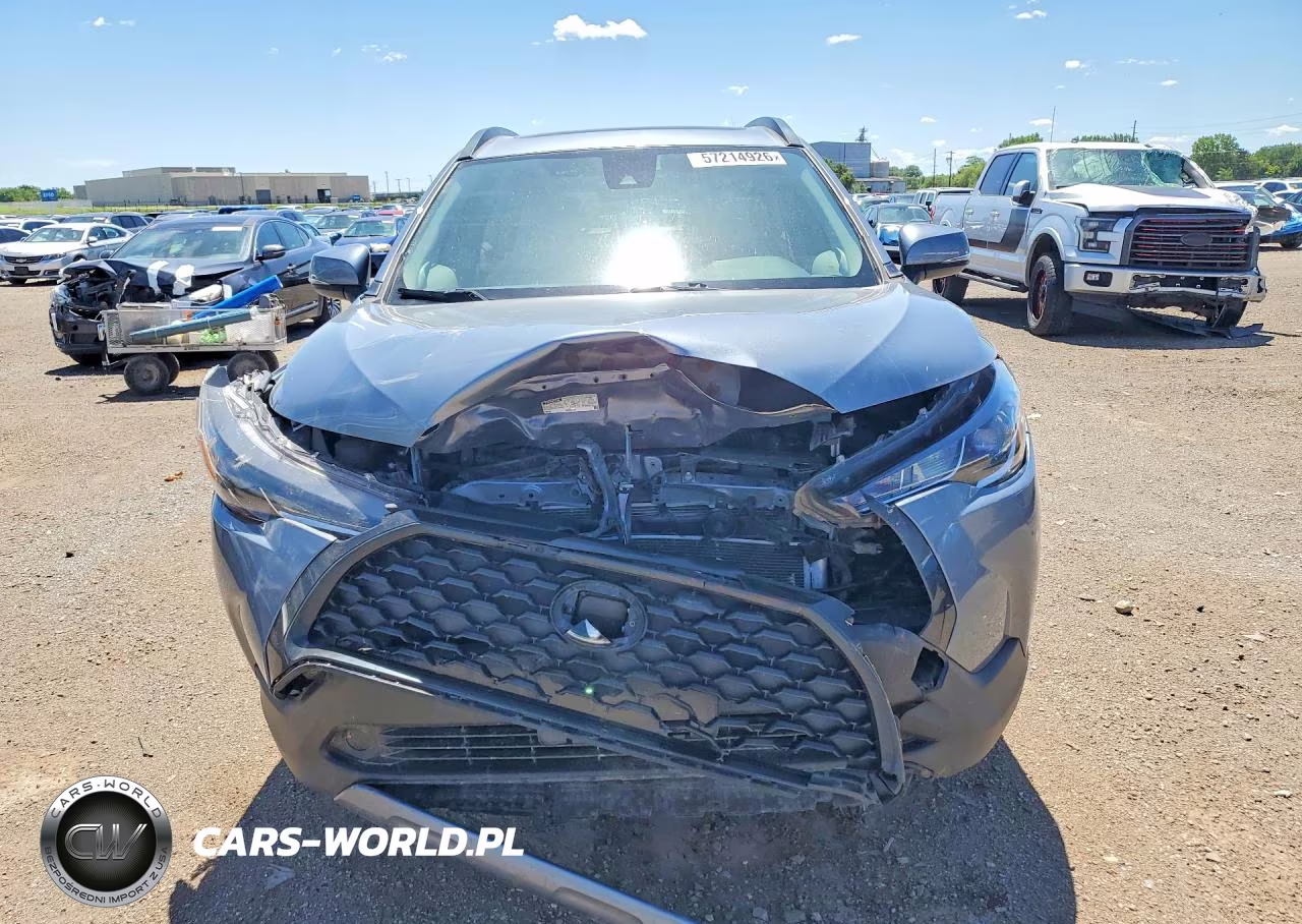 2022 Toyota Corolla Cross Le VIN:7MUBAABG3NV019495 - 5