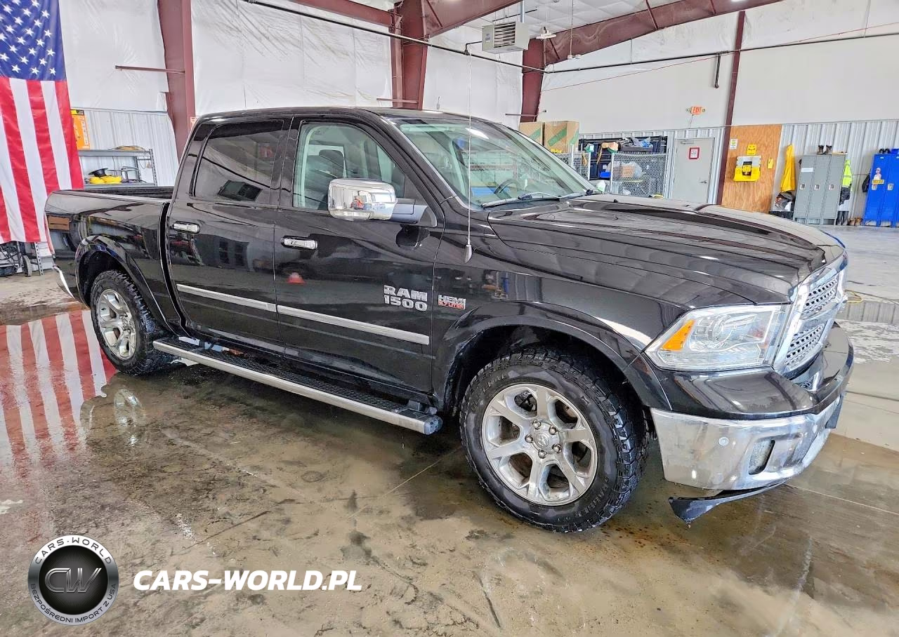 2017 Ram 1500 Laramie VIN:1C6RR7NT5HS783722 - 4