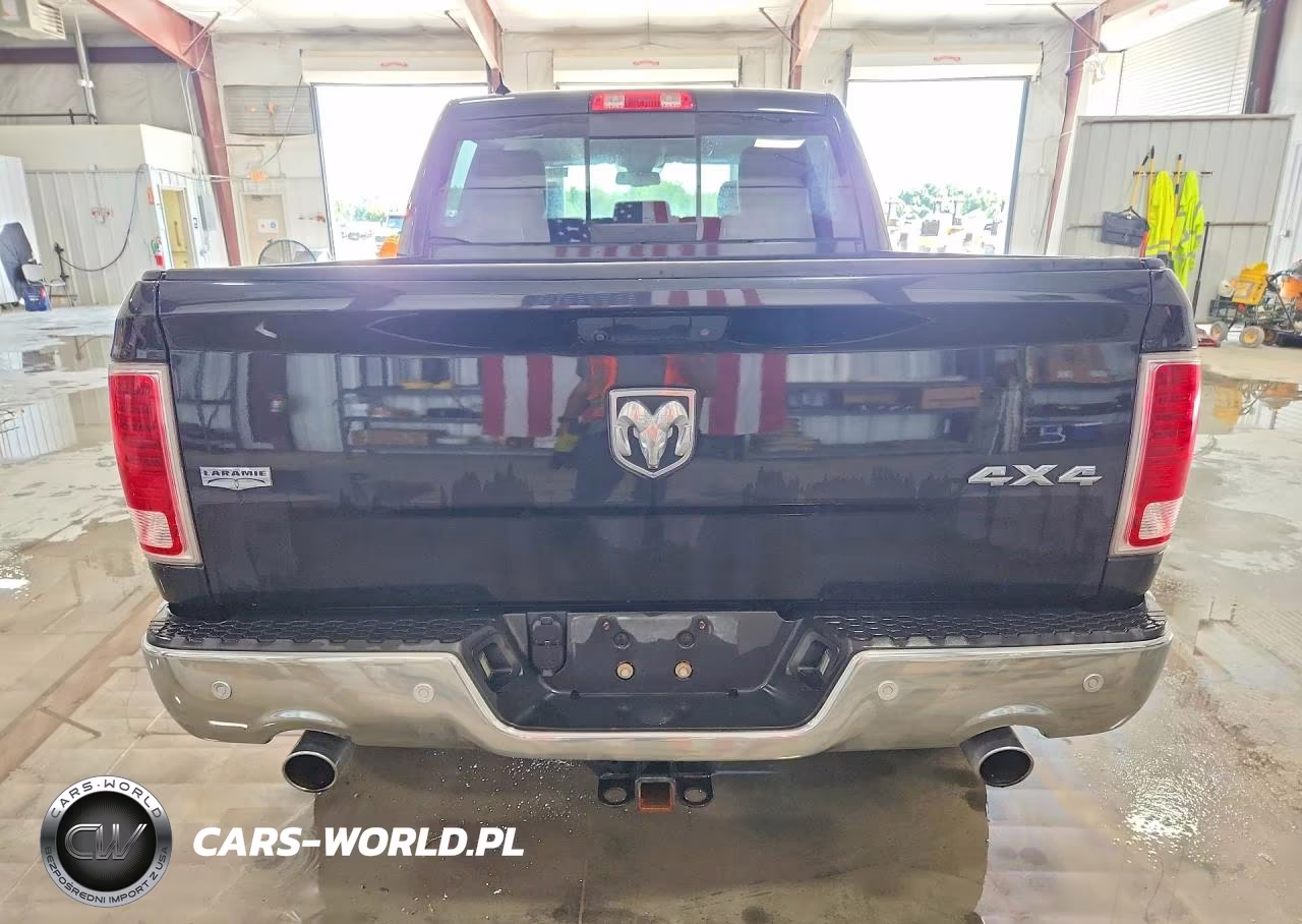2017 Ram 1500 Laramie VIN:1C6RR7NT5HS783722 - 6
