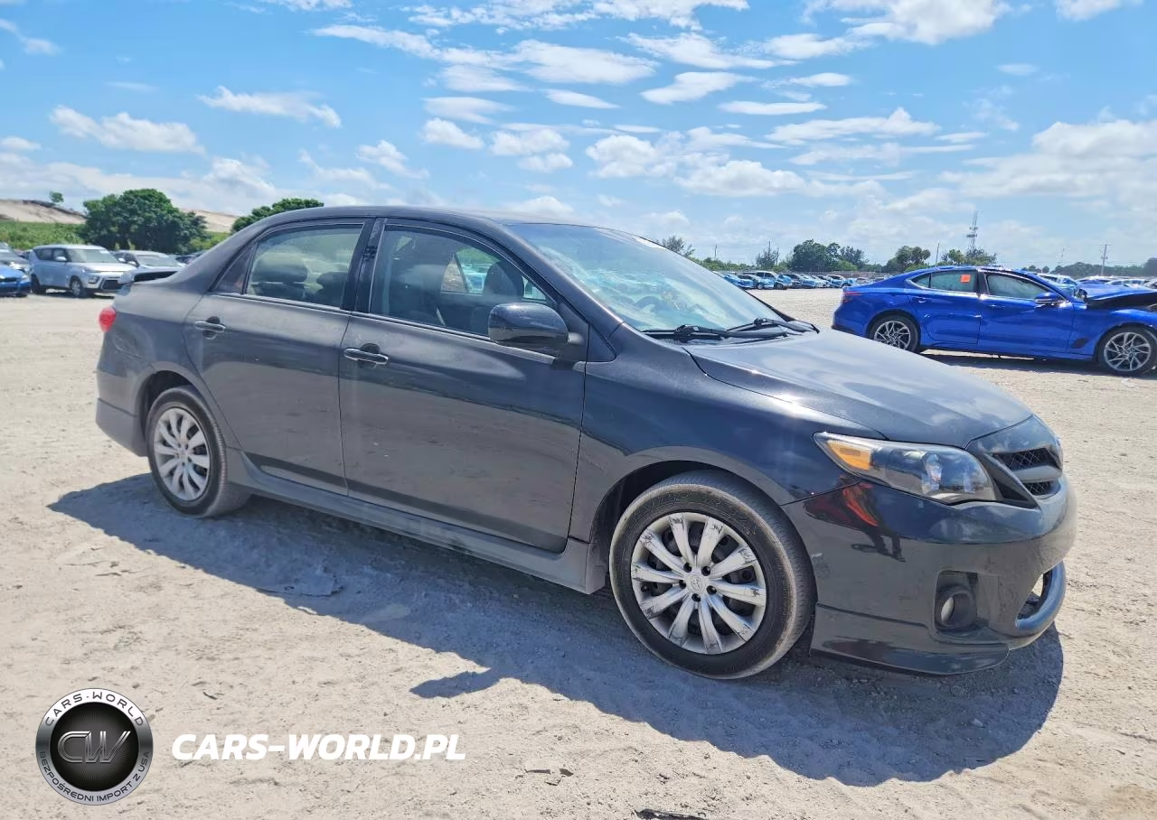 2013 Toyota Corolla S VIN:5YFBU4EE2DP111749 - 4