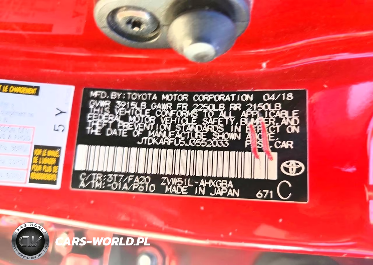 2018 Toyota Prius Three VIN:JTDKARFU5J3552033 - 12